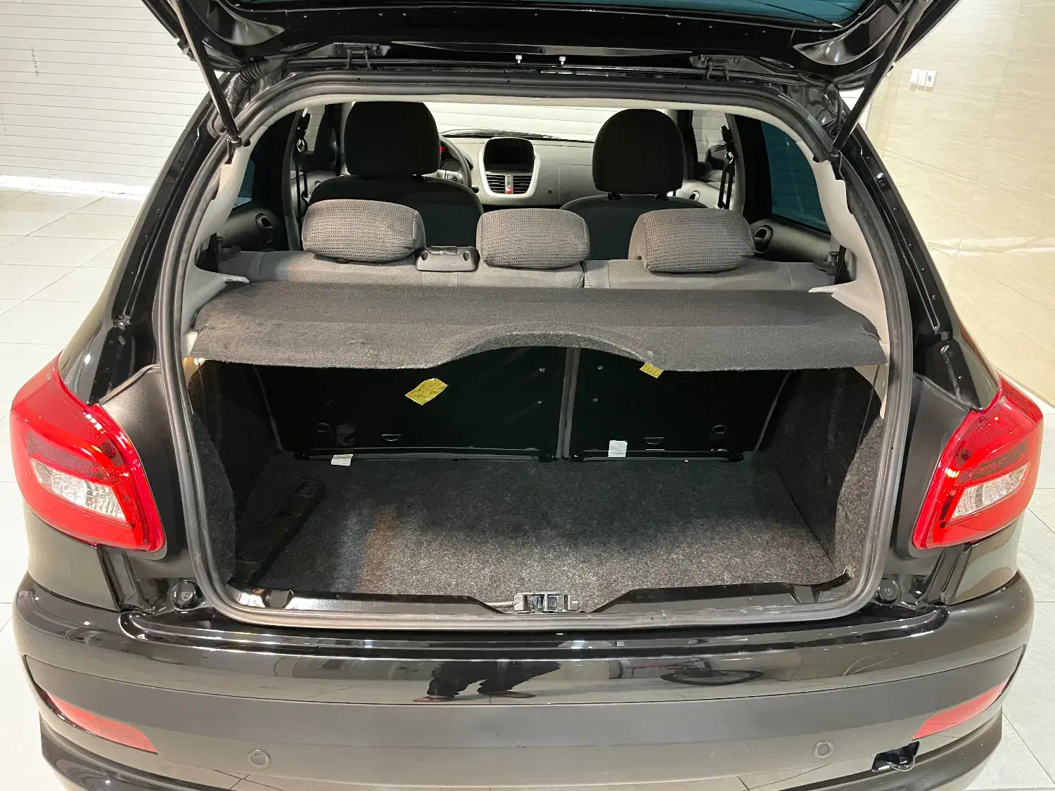 پژو ۲۰۷  سقف فلز  ۸۵گانه|خودرو سواری و وانت|اردبیل, |دیوار