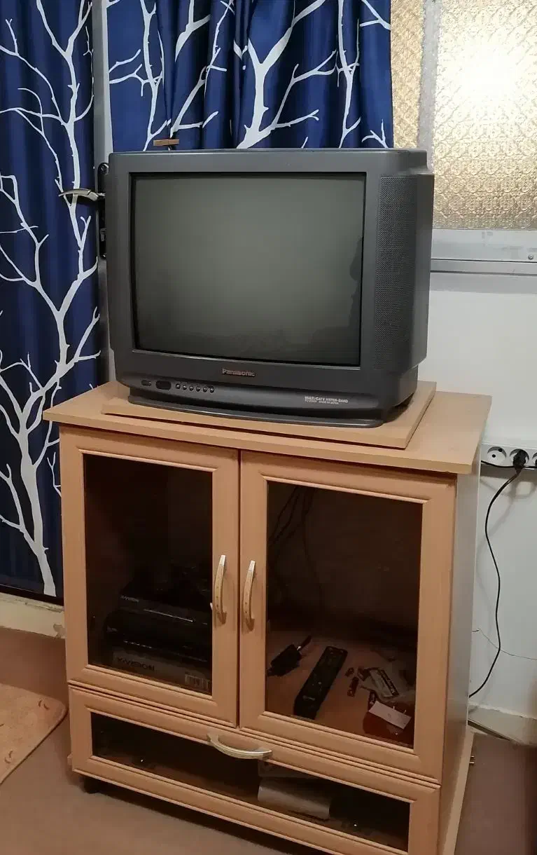 دو عدد تلوزیون پاناسونیک|تلویزیون و پروژکتور|ساری, |دیوار