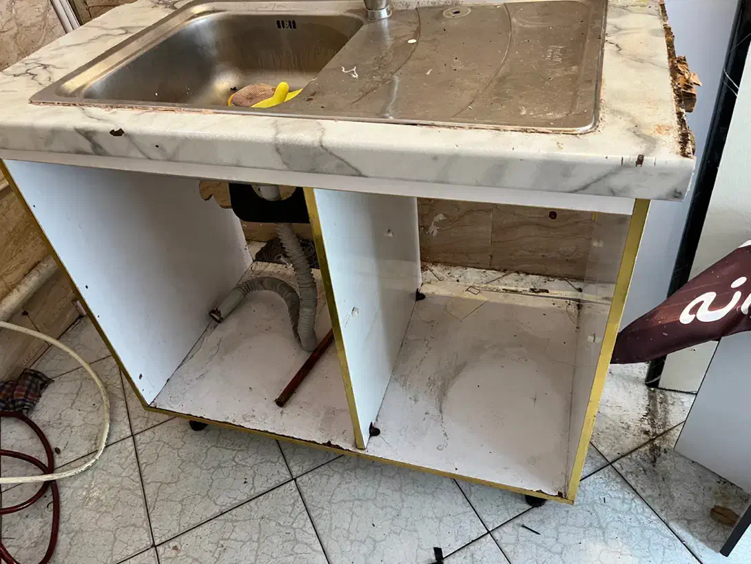 چند کابینت و دکوری و کانتر|کتابخانه، شلف، قفسه‌های دیواری|رشت, رشتیان|دیوار