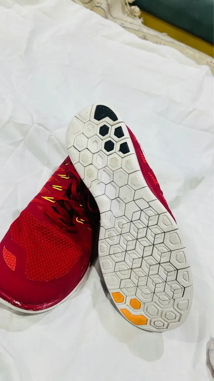 کفش اسپرت نایک|کیف، کفش، کمربند|ربط, |دیوار