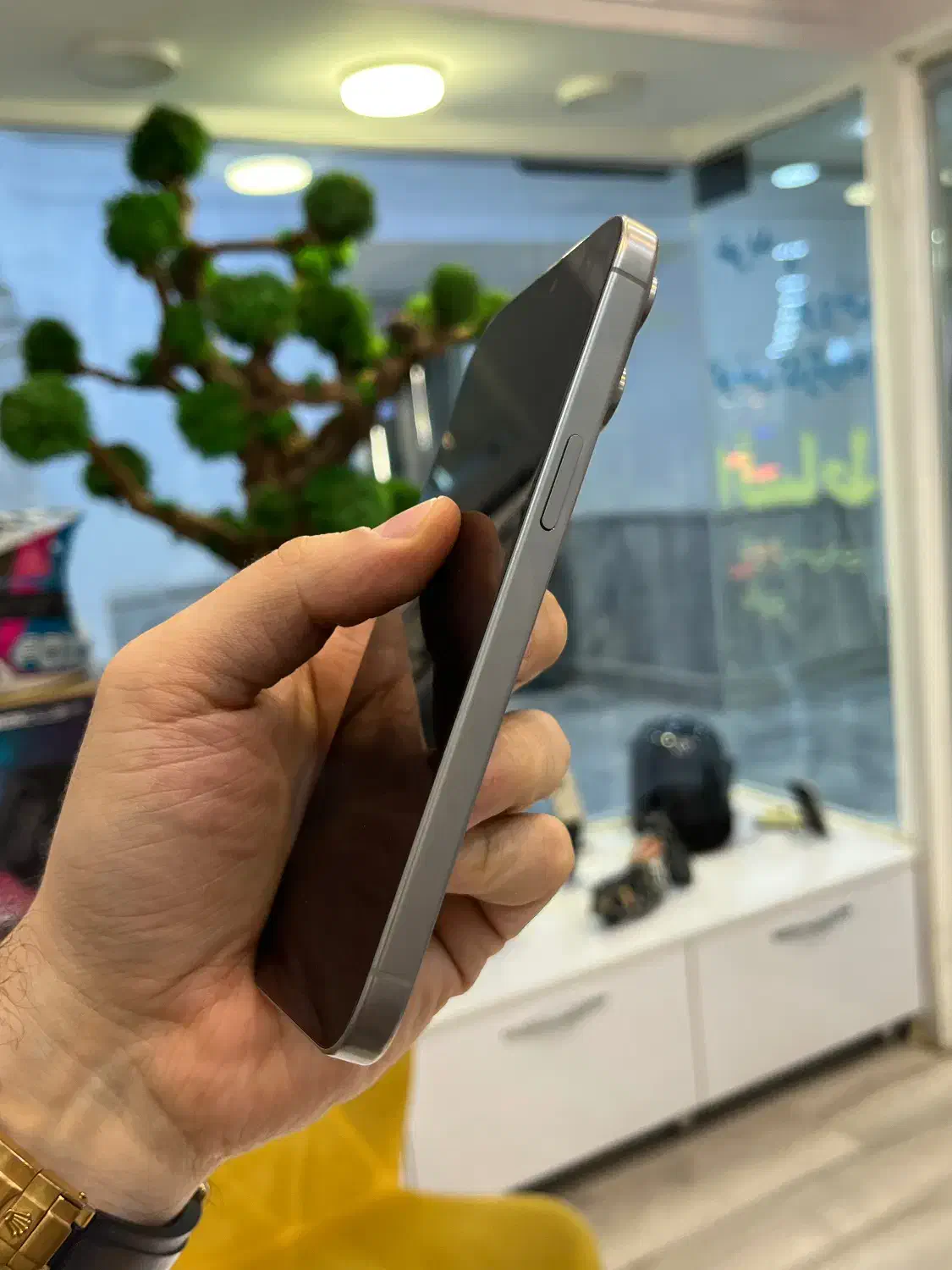 ۱۵ پرومکس در حد نو ( موبایل ستینگ )|موبایل|اصفهان, جلفا|دیوار