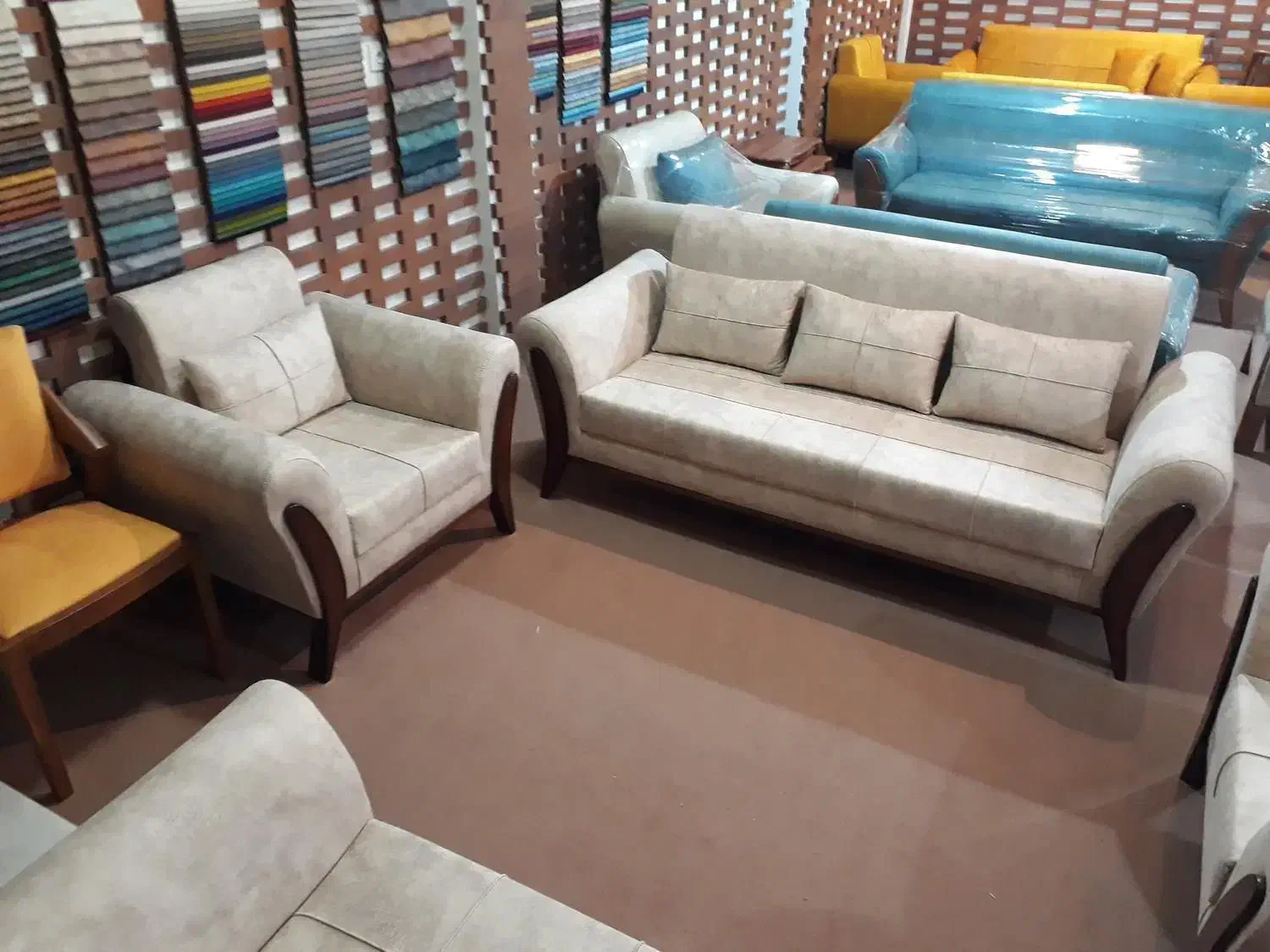 انواع و اقسام مبل بیشتر از 30 مدل تنوع مبل|مبلمان خانگی و میز عسلی|قائمشهر, |دیوار