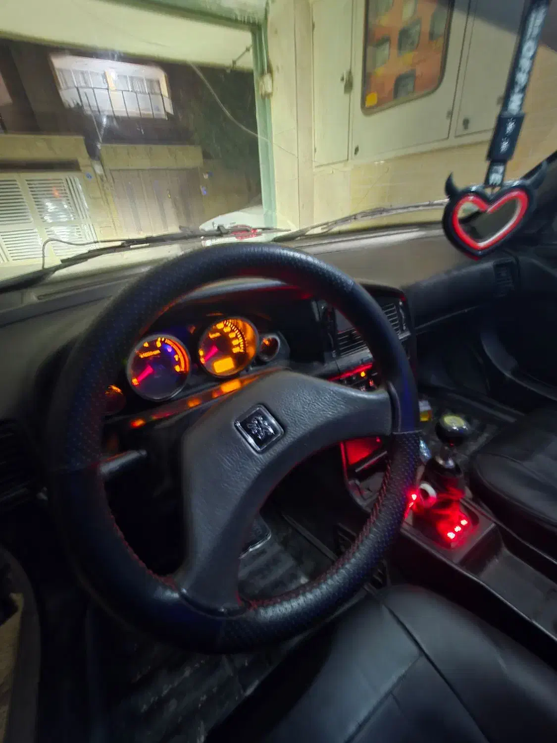 پژو روا مدل ۸۷ نقرهای|خودرو سواری و وانت|اصفهان, شاهزاده ابراهیم|دیوار