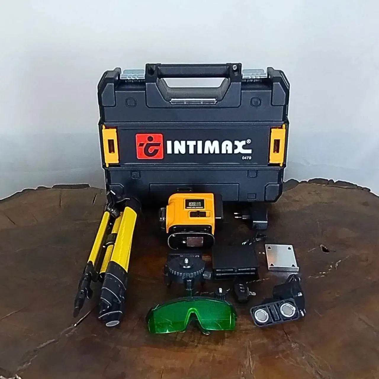 تراز لیزری چهار خط ۳۶۰ درجه اینتی مکس|ابزارآلات|تهران, حسنآباد|دیوار