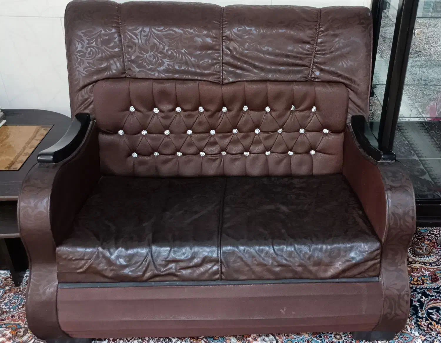 مبلمان راحتی تمیز|مبلمان خانگی و میز عسلی|نیشابور, کشتارگاه|دیوار