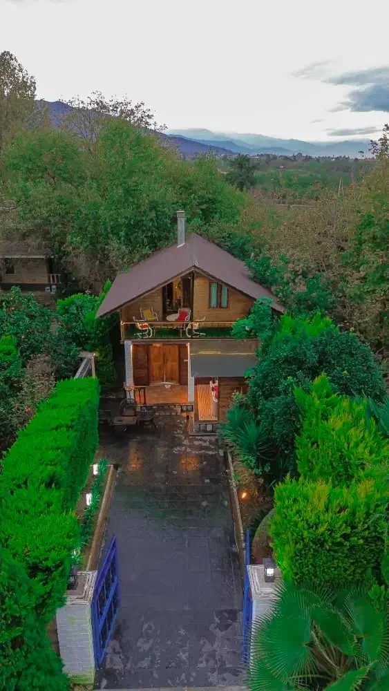 اجاره کلبه سویسی جکوزی جنگلی وسط نجگل|اجارهٔ کوتاهمدت ویلا و باغ|کلارآباد, |دیوار