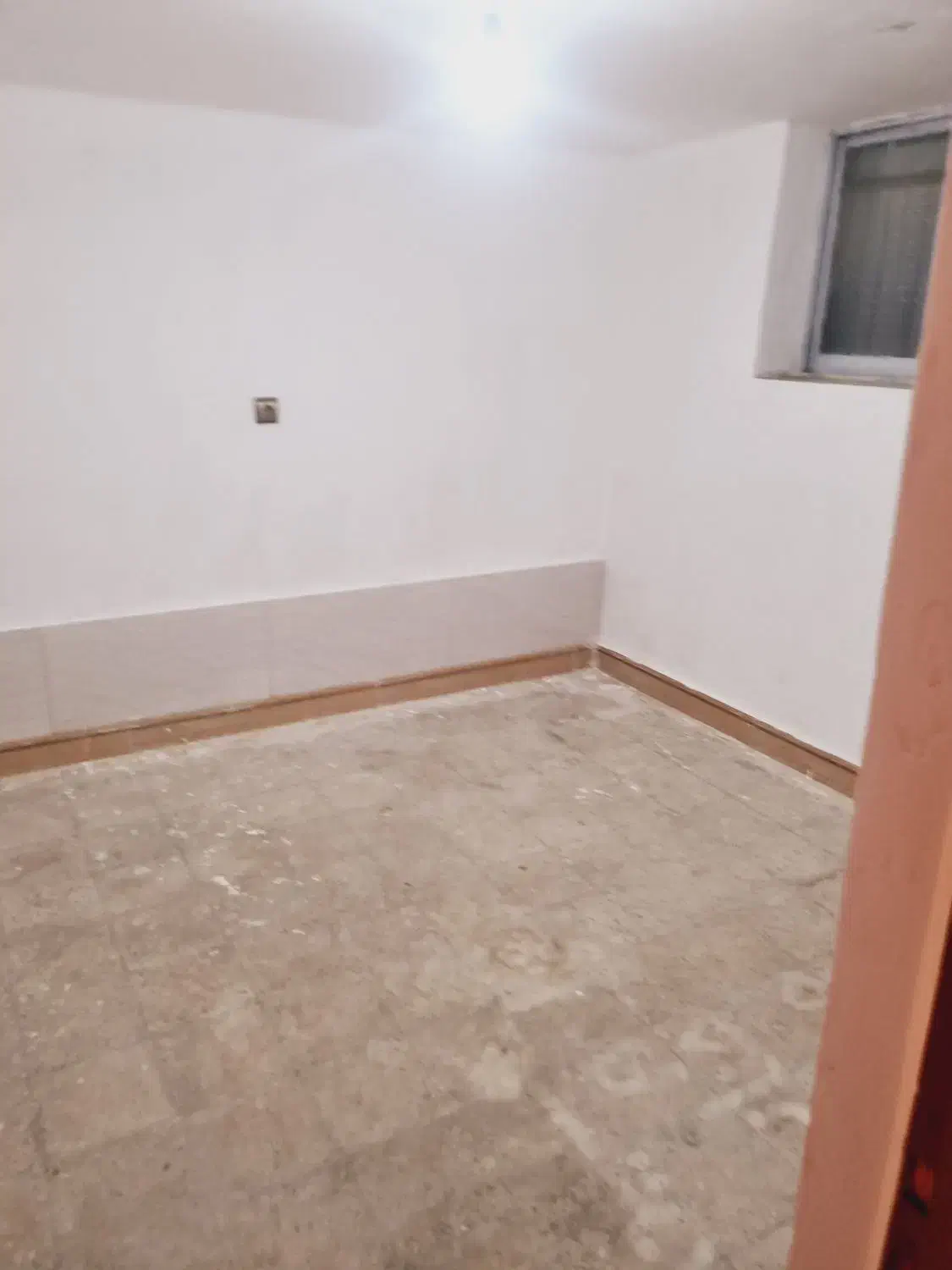 مغازه ۴۵متر با بالکن میدان اوقاف. انبار.|اجارهٔ مغازه و غرفه|بابل, |دیوار