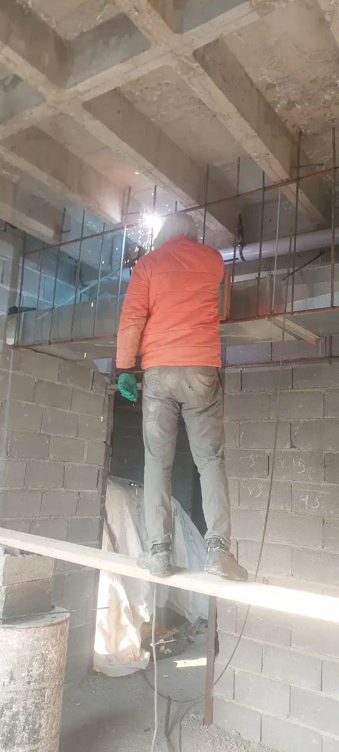 جوشکار سیار،اهنگر،شاستی کشی،ساخت فریم،نصب والپست|خدمات پیشه و مهارت|تهران, تجریش|دیوار