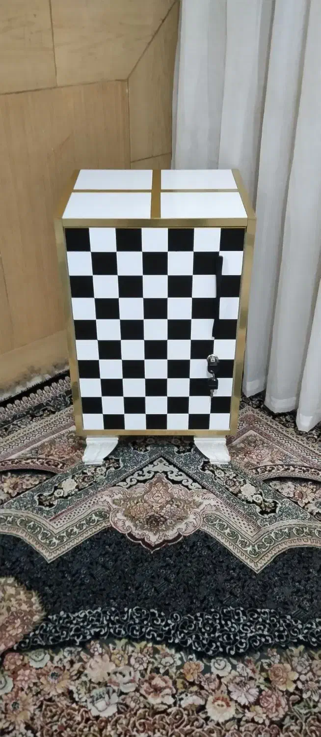 کمد دکور تک نفره چوبی جاکفشی شطرنجی|جاکفشی، کمد، دراور|قم, شهرک امام حسن|دیوار