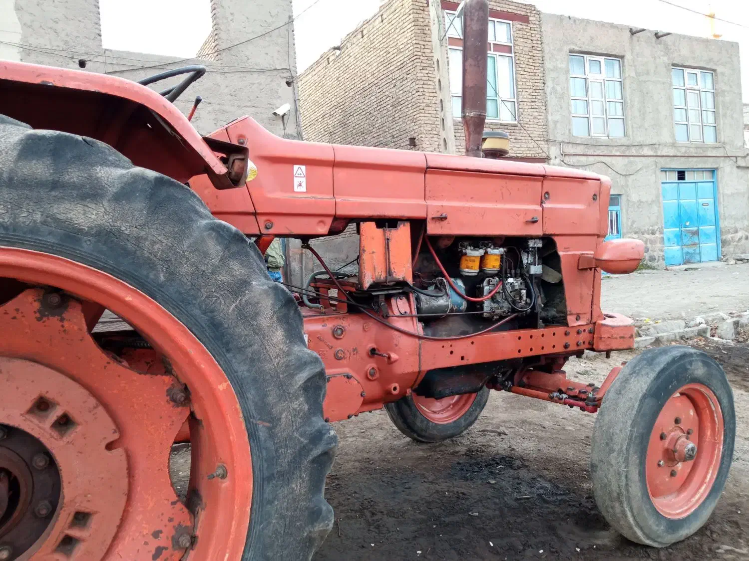 تراکتور رومانی مدل 63 تمیز|خودرو سنگین|سراب, |دیوار