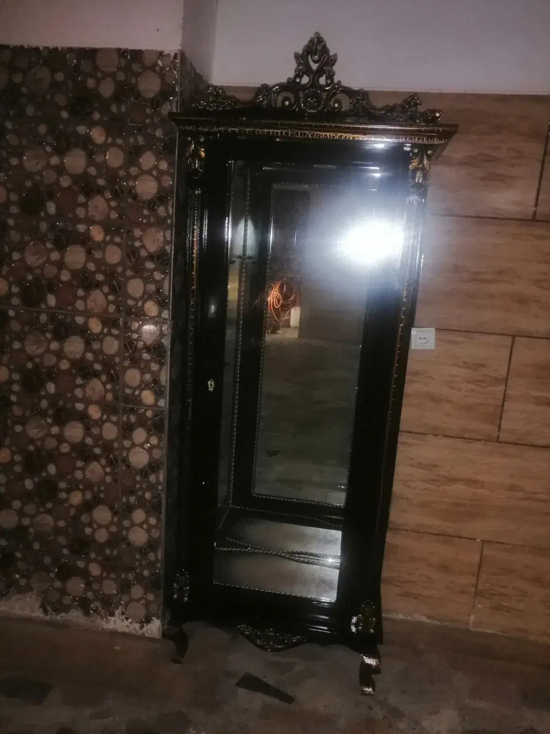 بوفه چوبی در حد نو|بوفه، ویترین، کنسول|کرج, بنیاد|دیوار