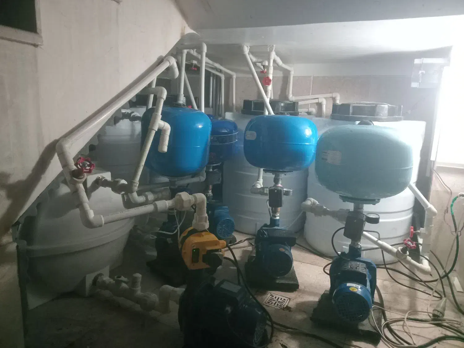 فروش وراه اندازی پمپ ومنبع آب صفرتاصدبابهترین قیمت|خدمات پیشه و مهارت|تهران, خانی آباد نو شمالی|دیوار