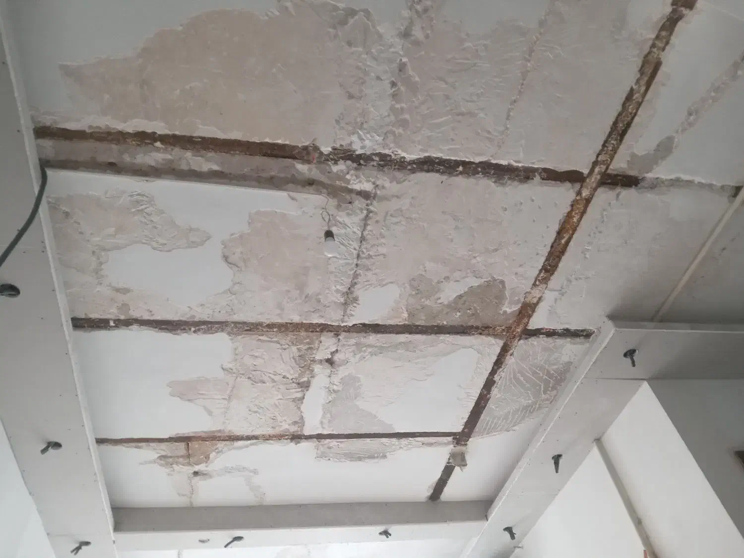 گچکاری خوردکاری قاب بندی دیوارها و..|خدمات پیشه و مهارت|تهران, گلستان (شهرک راه آهن)|دیوار