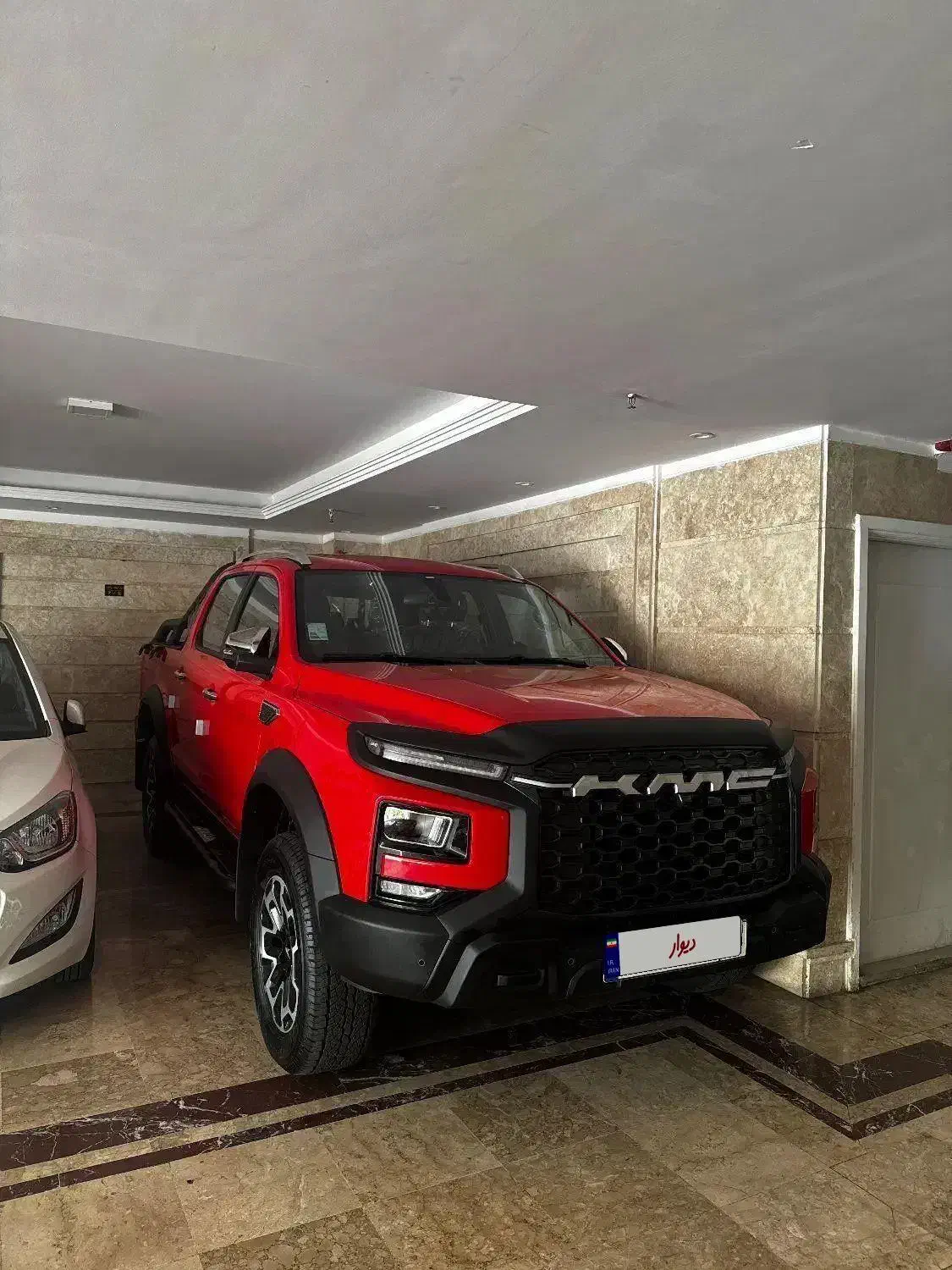 Kmc t9،مدل ۴۰۴، سندآزاد،دارای بیمه بدنه و شخص ثالث|خودرو سواری و وانت|تهران, میرداماد|دیوار