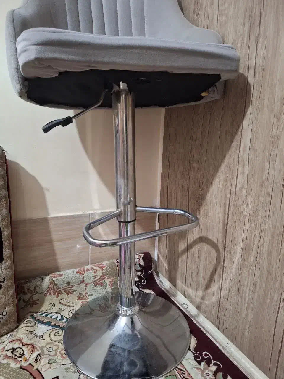 صندلی جک داره چرخشی|مبلمان اداری|قم, چهل درخت‎|دیوار