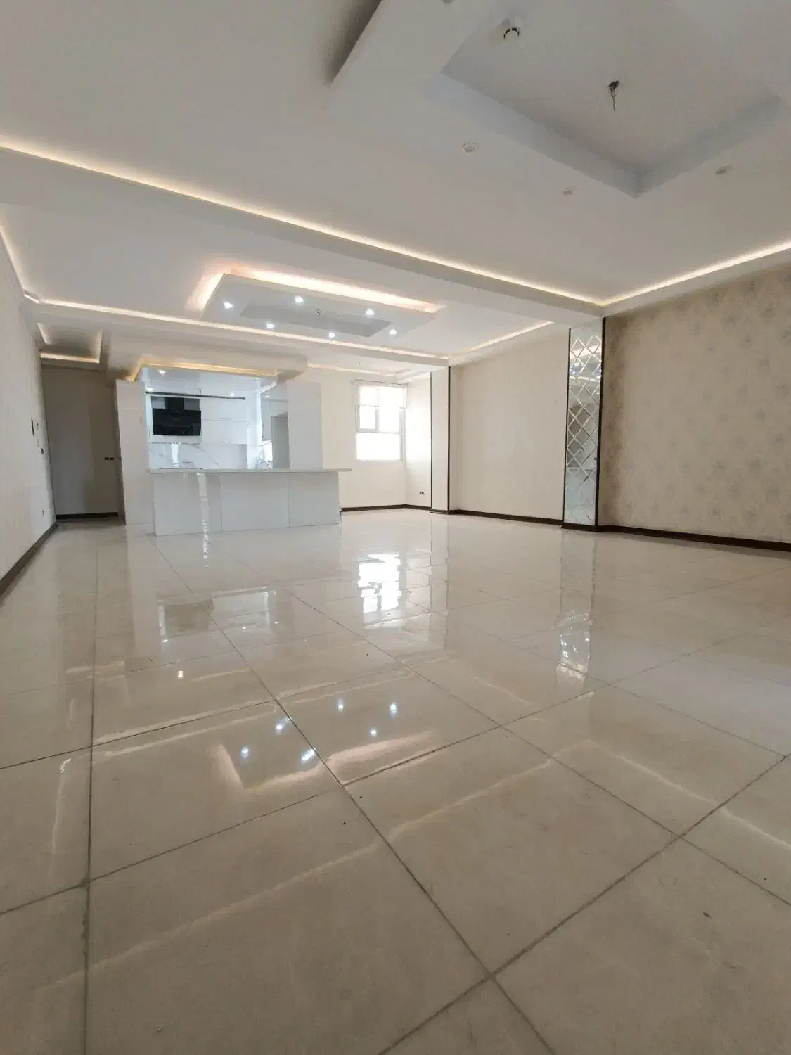 آپارتمان متراژهای  ۷۵ و ۱۰۰ و ۱۱۵ متر