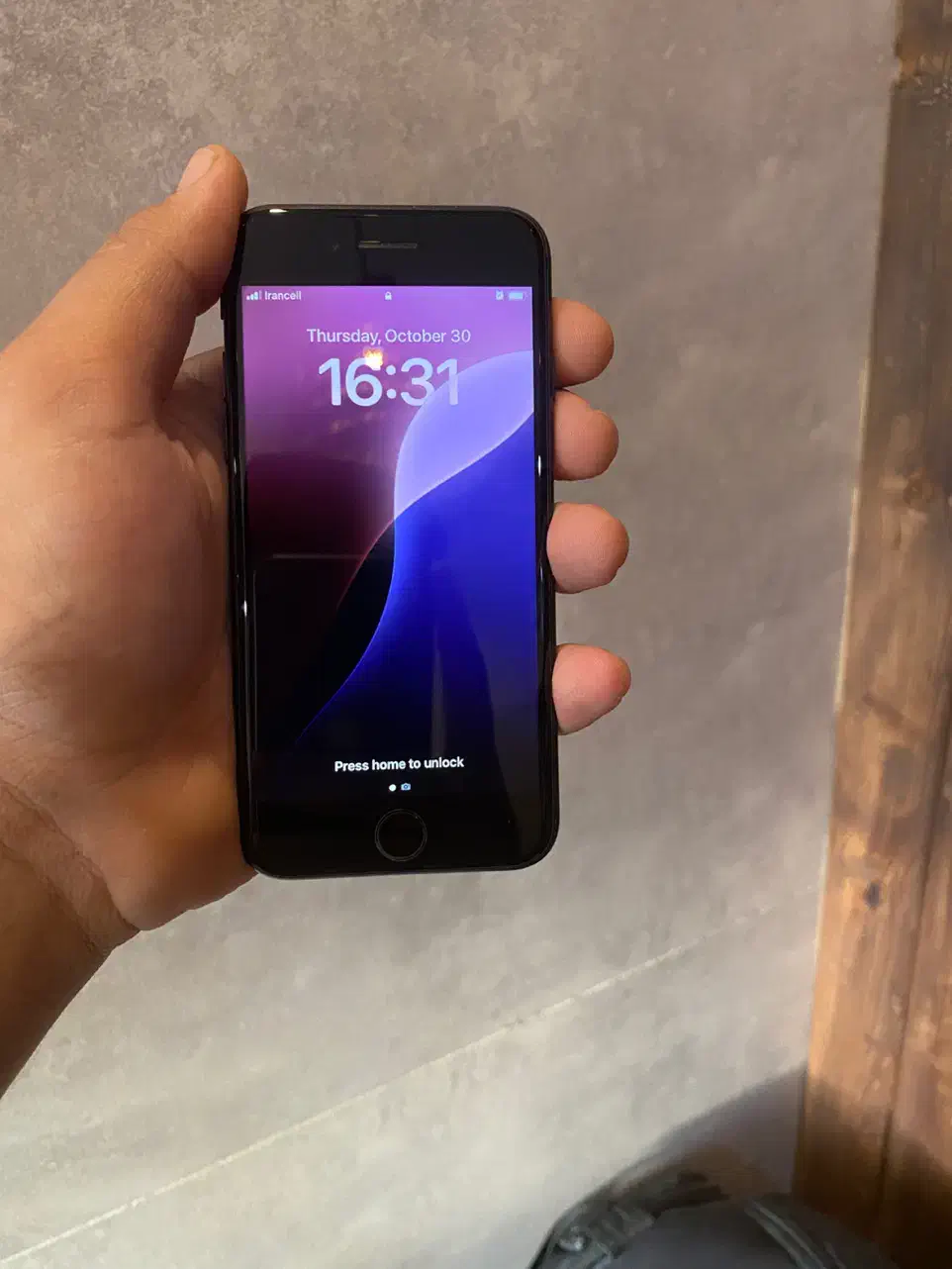 iPhone SE2020 ایفون|موبایل|فولادشهر, B7|دیوار