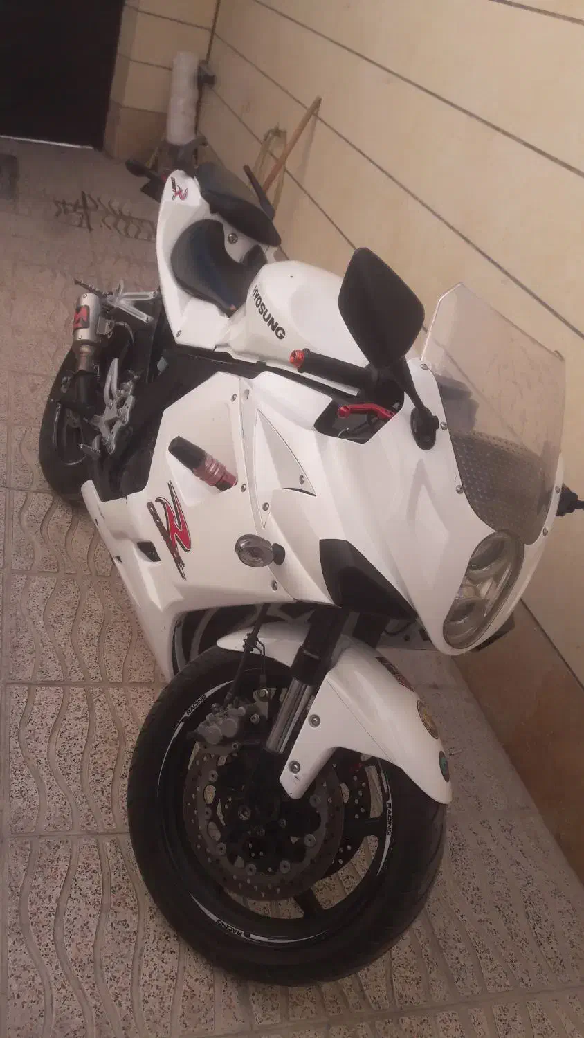 هیوسانگ۲۵۰ دوسیلندر|موتورسیکلت|محمدیه-قزوین, |دیوار