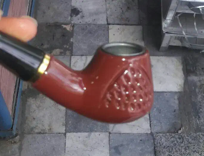 پیپ کاپیتان بلک|کلکسیون اشیاء عتیقه|خمینی‌شهر, |دیوار