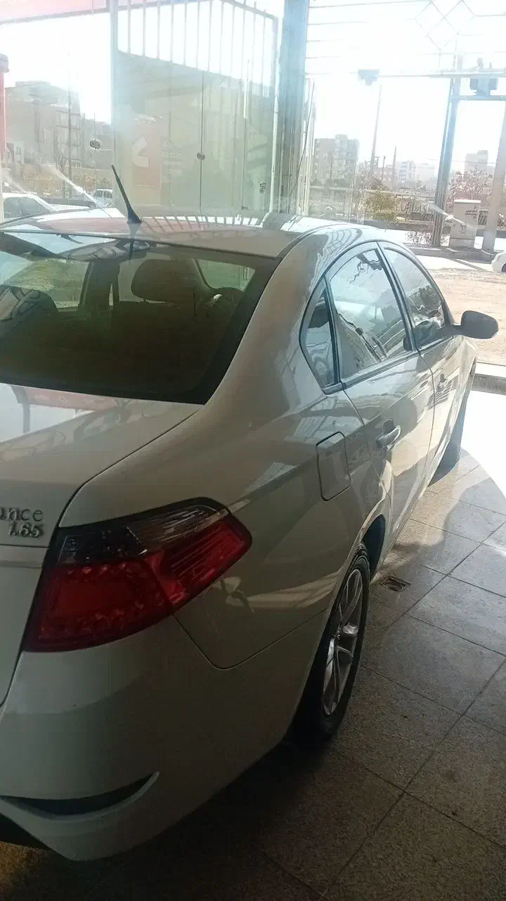 برلیانس مدل 1397موتور بزرگ|خودرو سواری و وانت|همدان, |دیوار