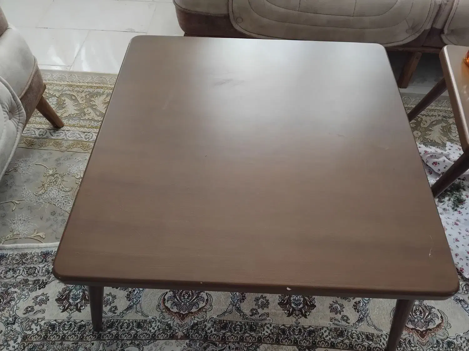 میز جلو مبلی ۸۰ در ۸۰|مبلمان خانگی و میز عسلی|گلبهار, شهر جدید گلبهار|دیوار