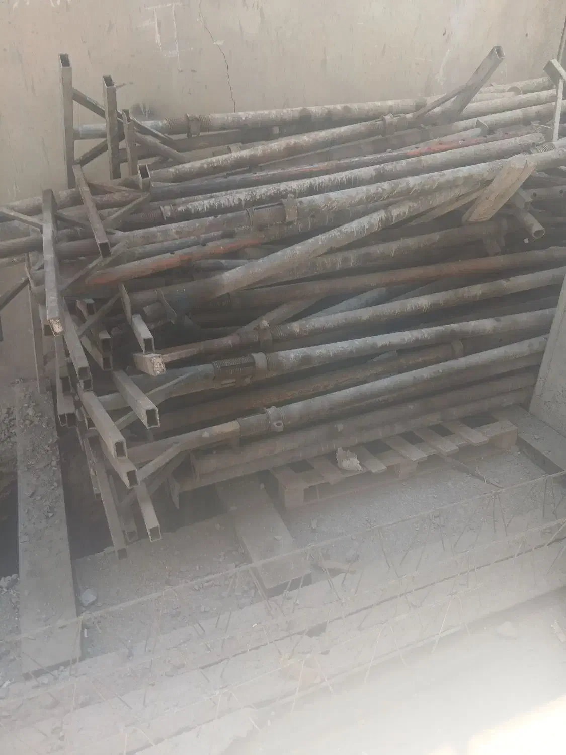 وسایل آرماتور بندی|مصالح و تجهیزات ساختمان|کبودرآهنگ, |دیوار