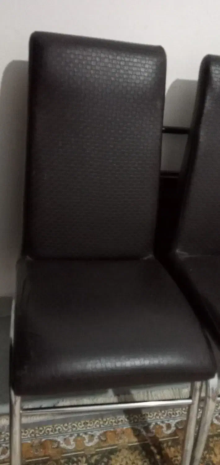 ۳عدد صندلی چرم مناسب همه جا|میز و صندلی غذاخوری|مهاباد (آذربایجان غربی), |دیوار