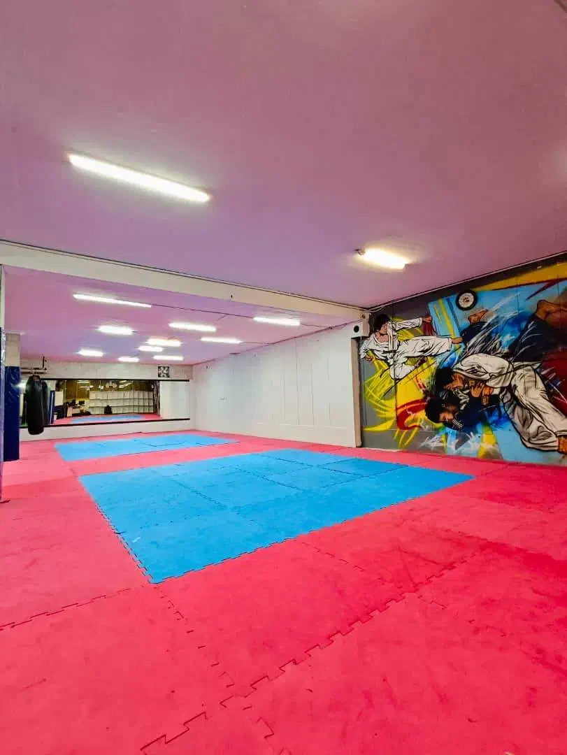 اجاره باشگاه|اجارهٔ مغازه و غرفه|اصفهان, سرچشمه|دیوار