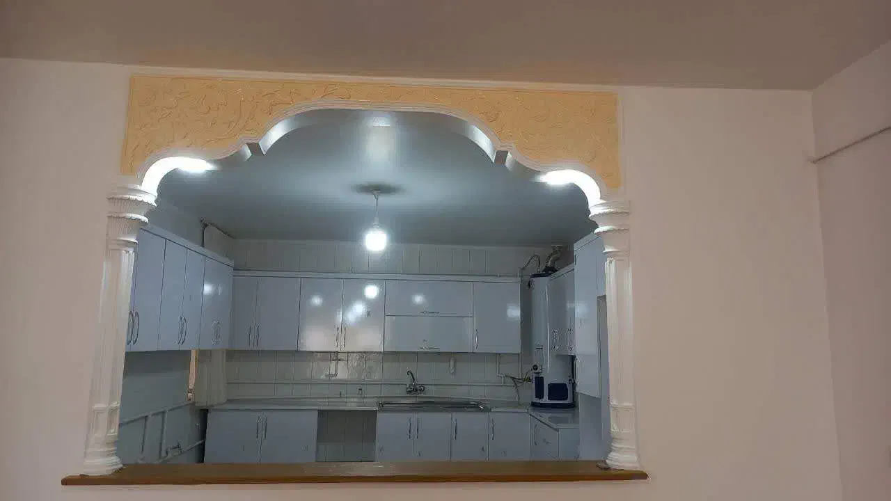 رهن کامل منزل مسکونی طبقه دوم حیاط دار|اجارهٔ خانه و ویلا|مرودشت, بیست متری بیمارستان|دیوار