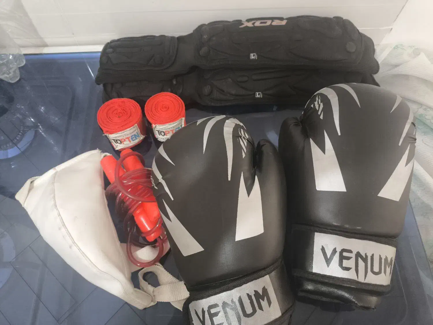 لوازم بوکس و کیک بوکس|تجهیزات ورزشی|پاسارگاد, |دیوار