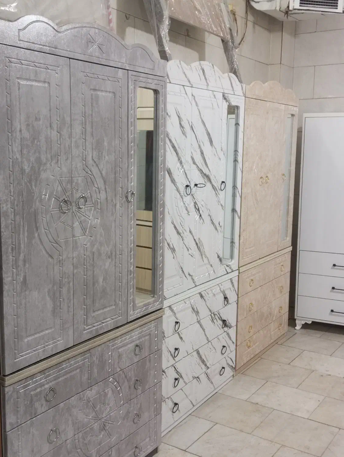 کمد قیمت مناسب  فقط سفارش بده|جاکفشی، کمد، دراور|پاکدشت, حصار امیر|دیوار