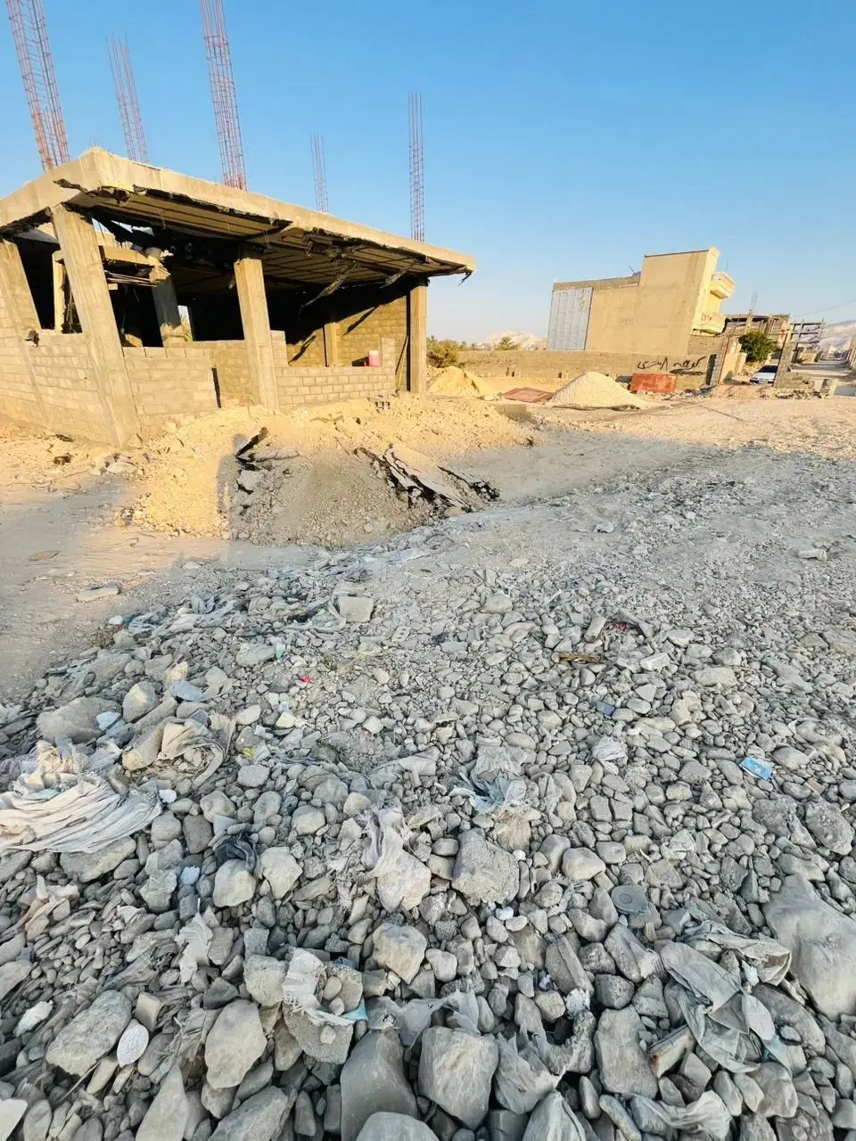 فروش خونه نیمه کاره سه خواب اسلام آباد|فروش خانه و ویلا|جم, |دیوار