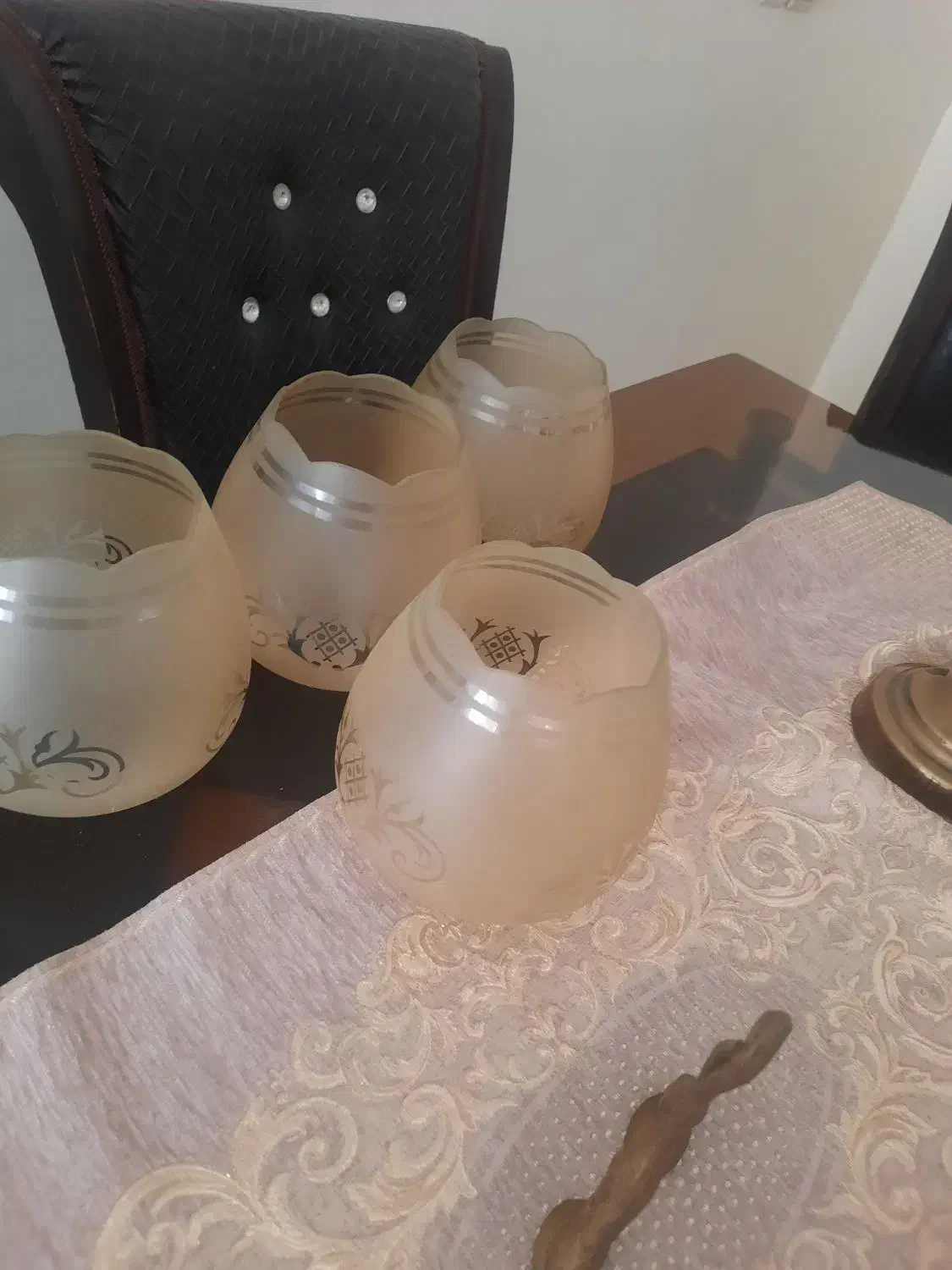 لوستر چوبی کاملا سالم|لوستر و چراغ آویز|تهران, پاسداران|دیوار