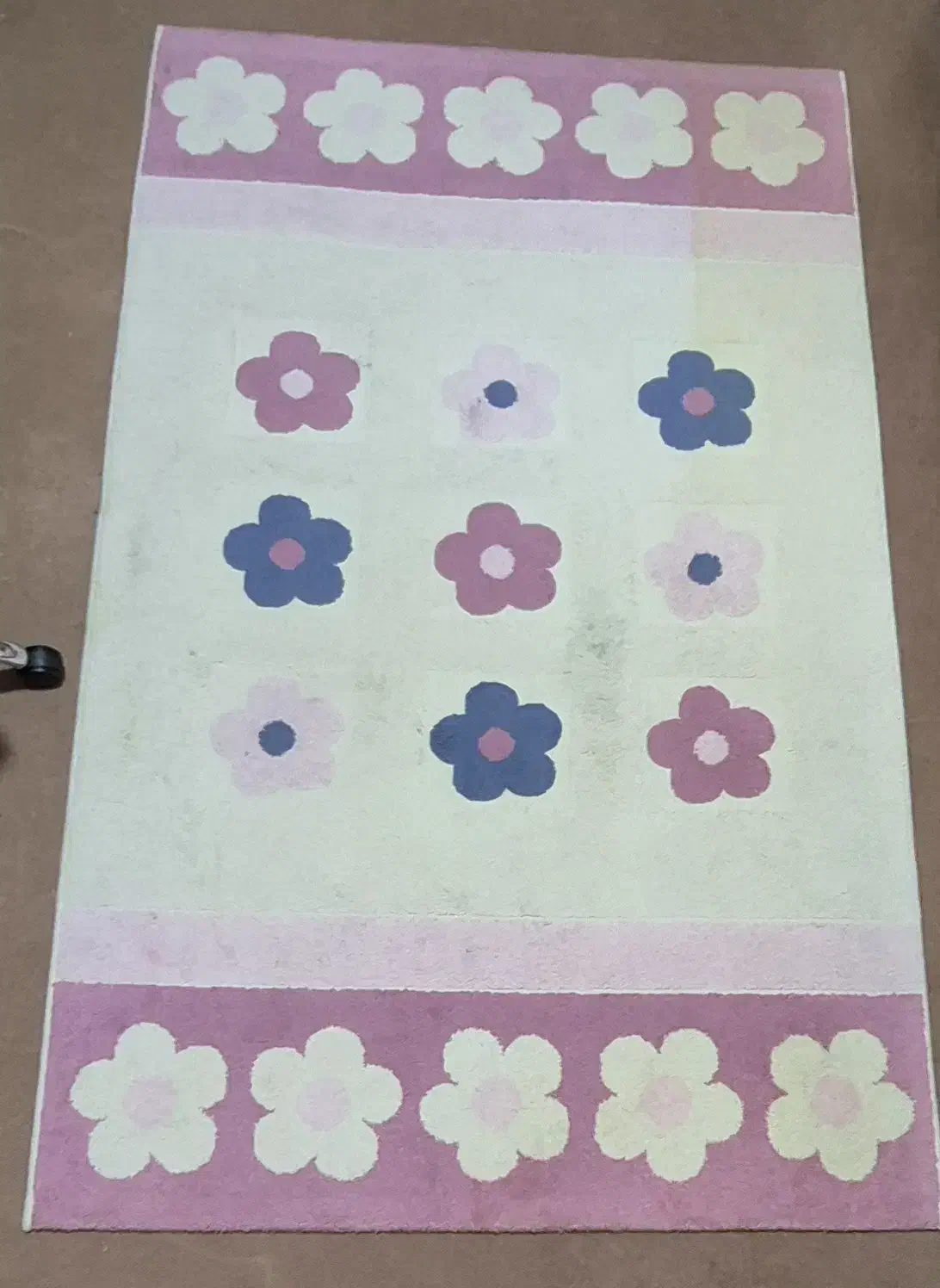 فرش اتاق کودک|فرش|ارومیه, |دیوار