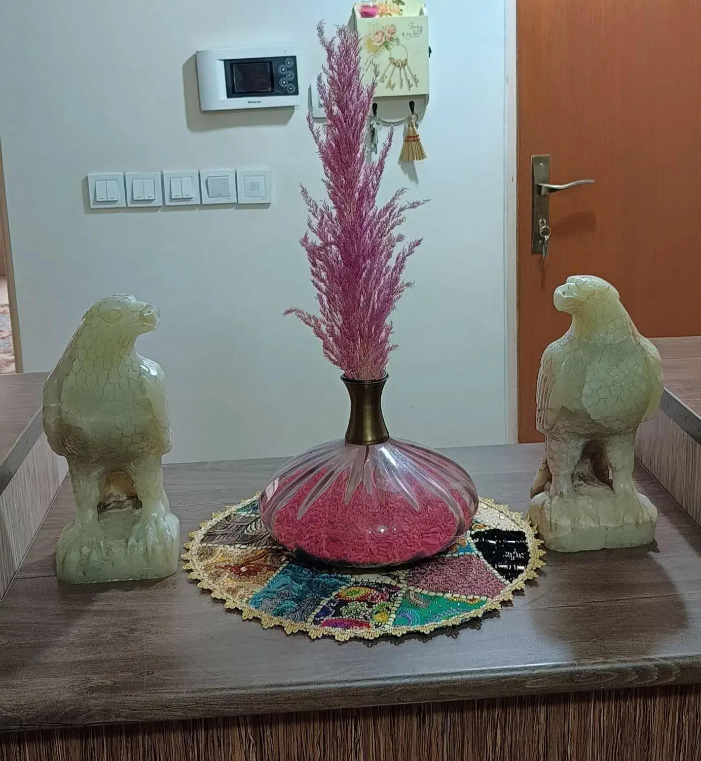 مجسمه‌ی عقاب سنگی/سنگ مرمر|مجسمه، تندیس، ماکت|پردیس, فاز ۲|دیوار