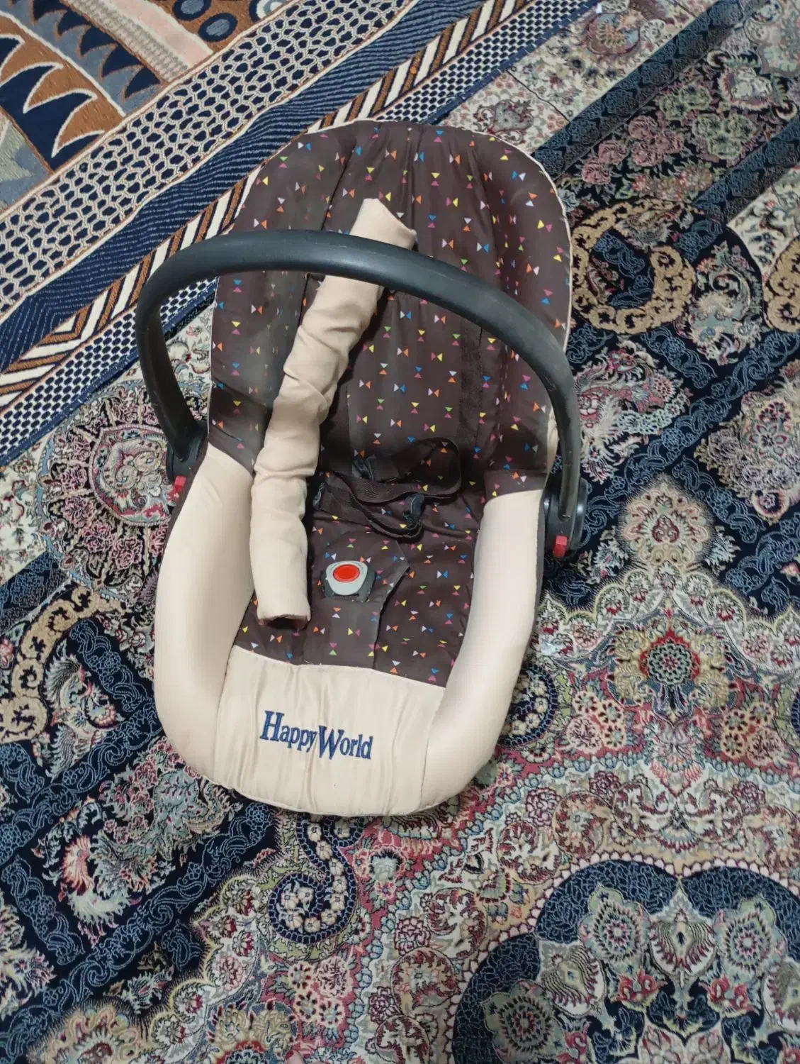 کریر بدون پارگی و خرابی|اسباب و اثاث بچه|زاهدان, |دیوار