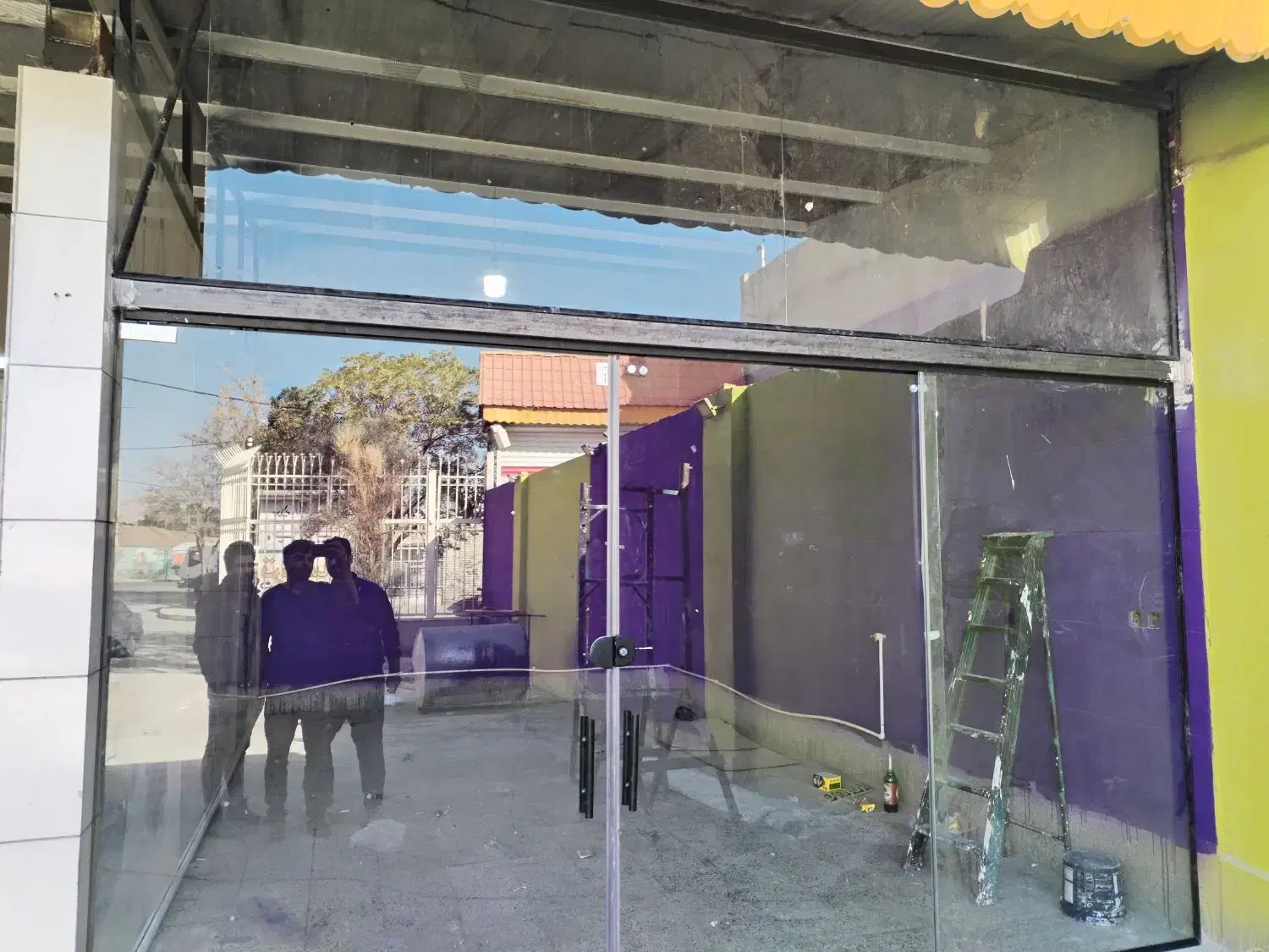 نیازمند سه نفر شاکرد در نصب شیشه سکوریت|استخدام صنعتی، فنی، مهندسی|تربت‌حیدریه, بی بی حسنیه|دیوار