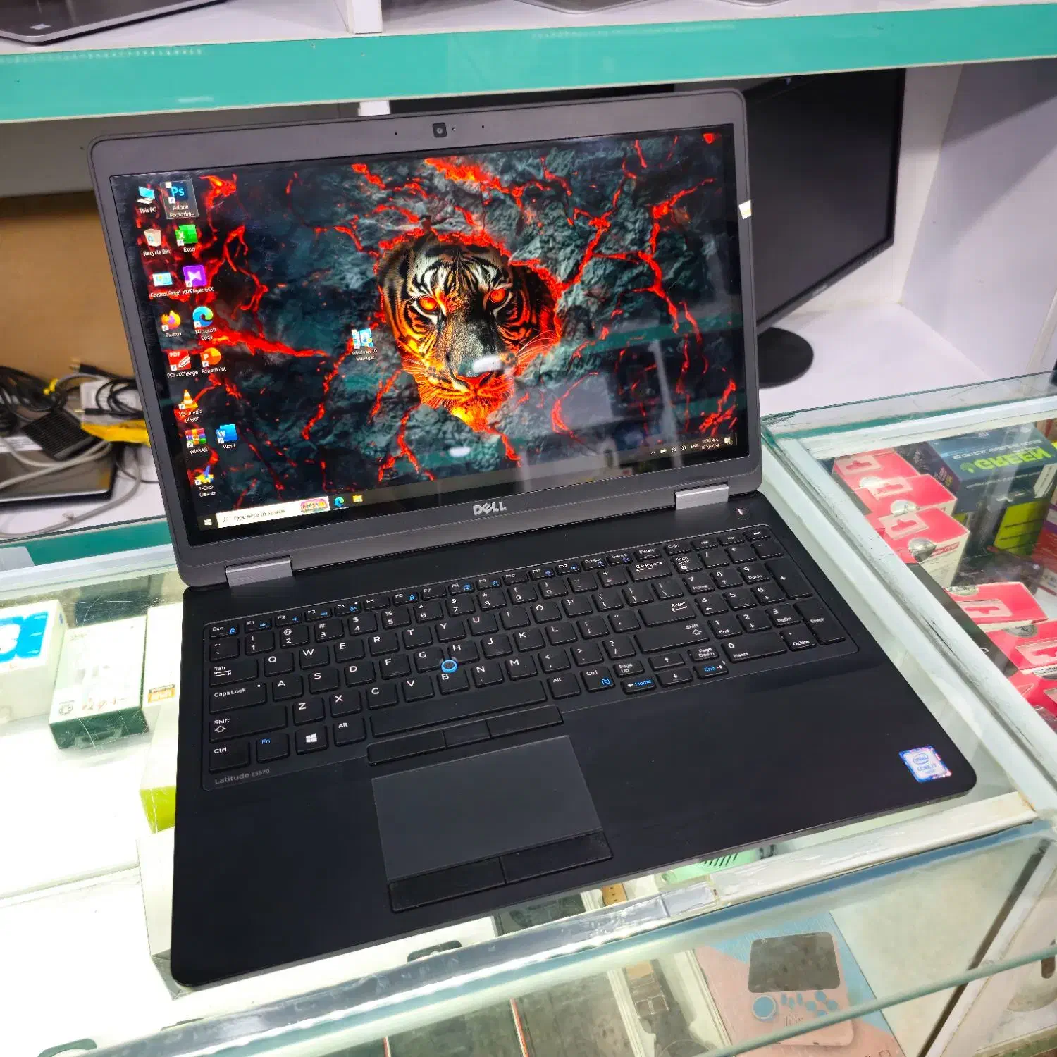 لپتاپ DELL صفحه نمایش لمسی i7  و گرافیکدار|رایانه همراه|یاسوج, |دیوار