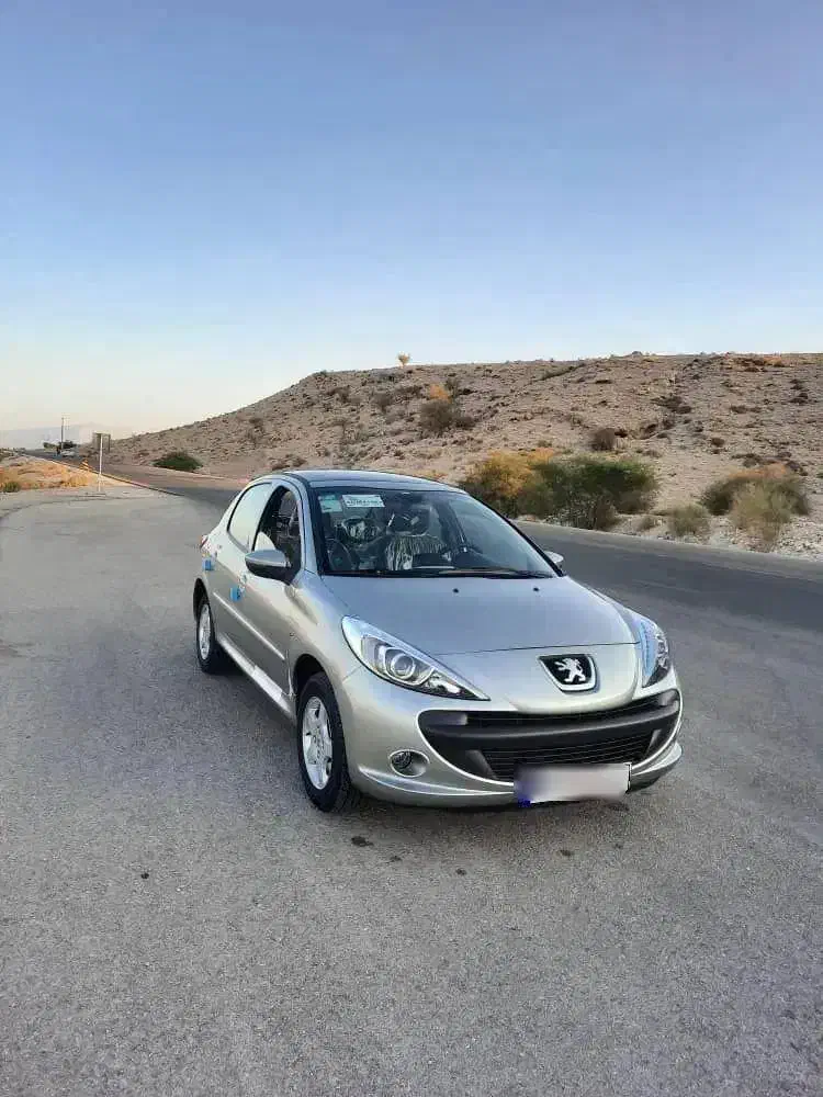 ۲۰۷پاناروما ارتقا یافته فول بارینگ خشک ۱۴۰۴بستک|خودرو سواری و وانت|لار, |دیوار