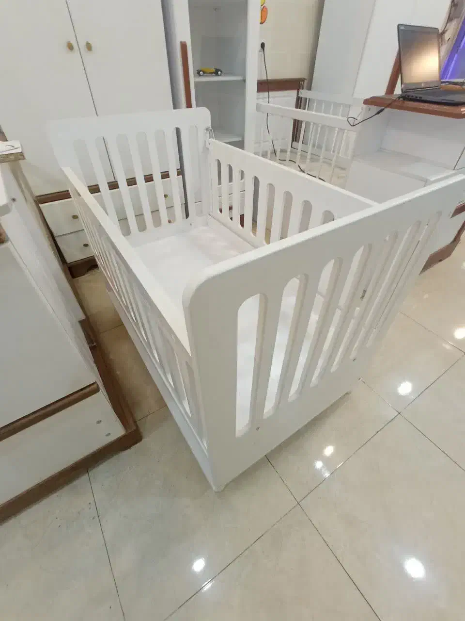 تخت و تخت کنار مادر دوکاره|تخت و صندلی بچه|قم, پردیسان|دیوار