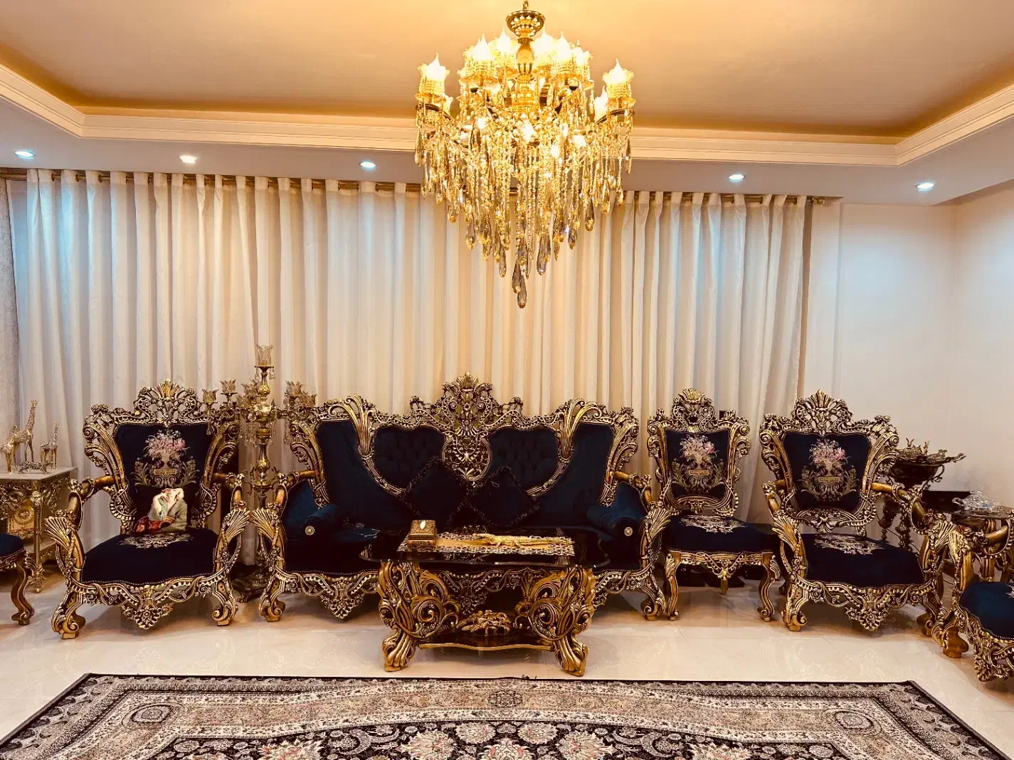 مبلمان سلطنتی طلایی کار ملایر|مبلمان خانگی و میز عسلی|مشهد, ولیعصر (شهرک غرب)|دیوار
