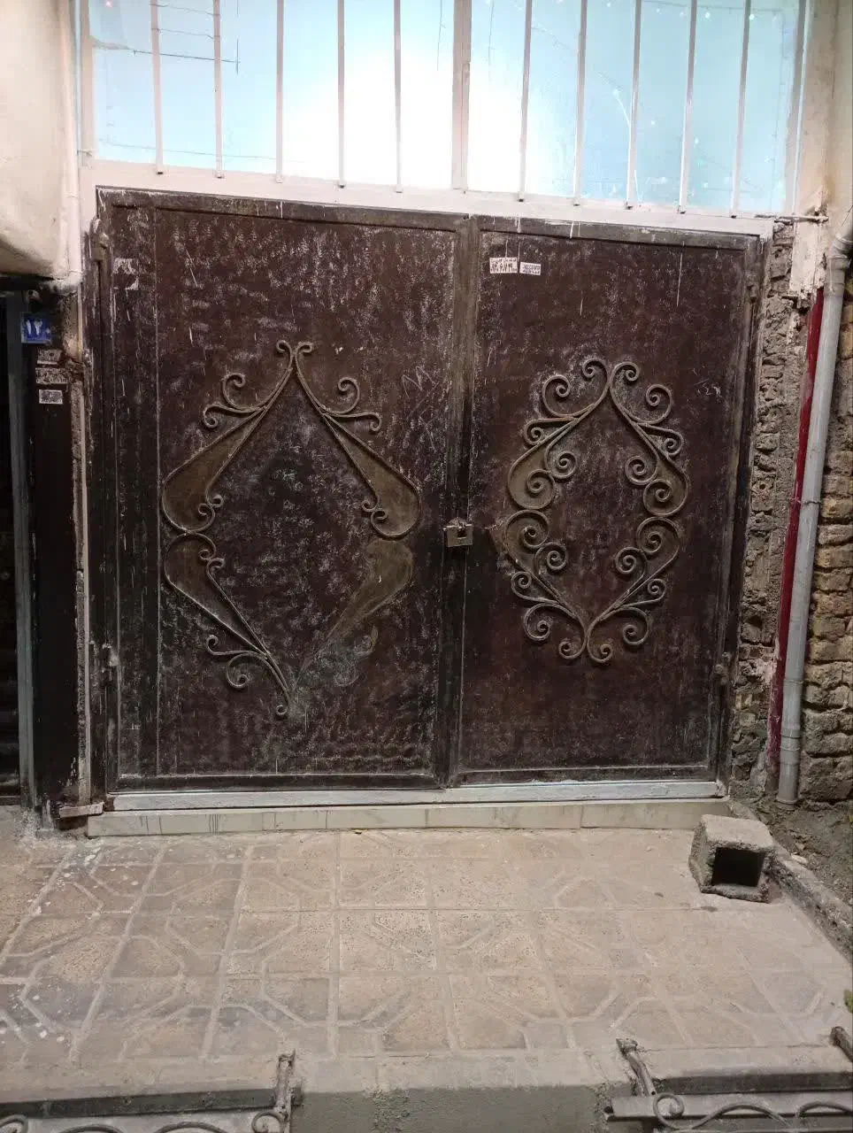 یه دونه درب حیاط|فعالیت داوطلبانه|مشهد, شهرک مهرگان|دیوار