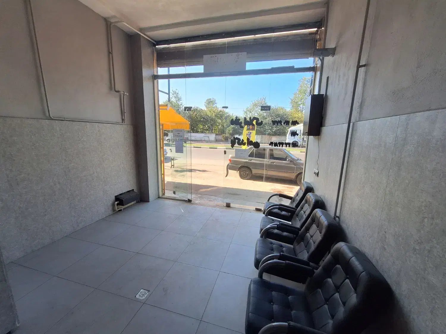 اجاره مغازه ۲۰ متری|اجارهٔ مغازه و غرفه|رشت, کوی غلام نیا|دیوار