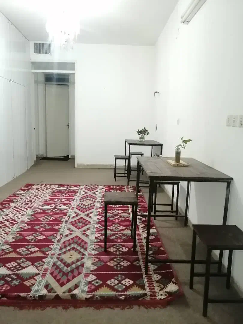خوابگاه دخترانه مهرسا|اجارهٔ کوتاه‌مدت آپارتمان و سوئیت|شیراز, میرزاکوچک خان|دیوار