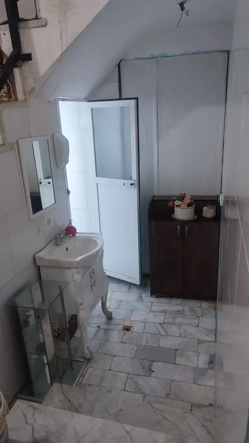 سویت مخصوص مسافران میدان احمد آباد|اجارهٔ کوتاه‌مدت آپارتمان و سوئیت|اصفهان, کنگاز|دیوار