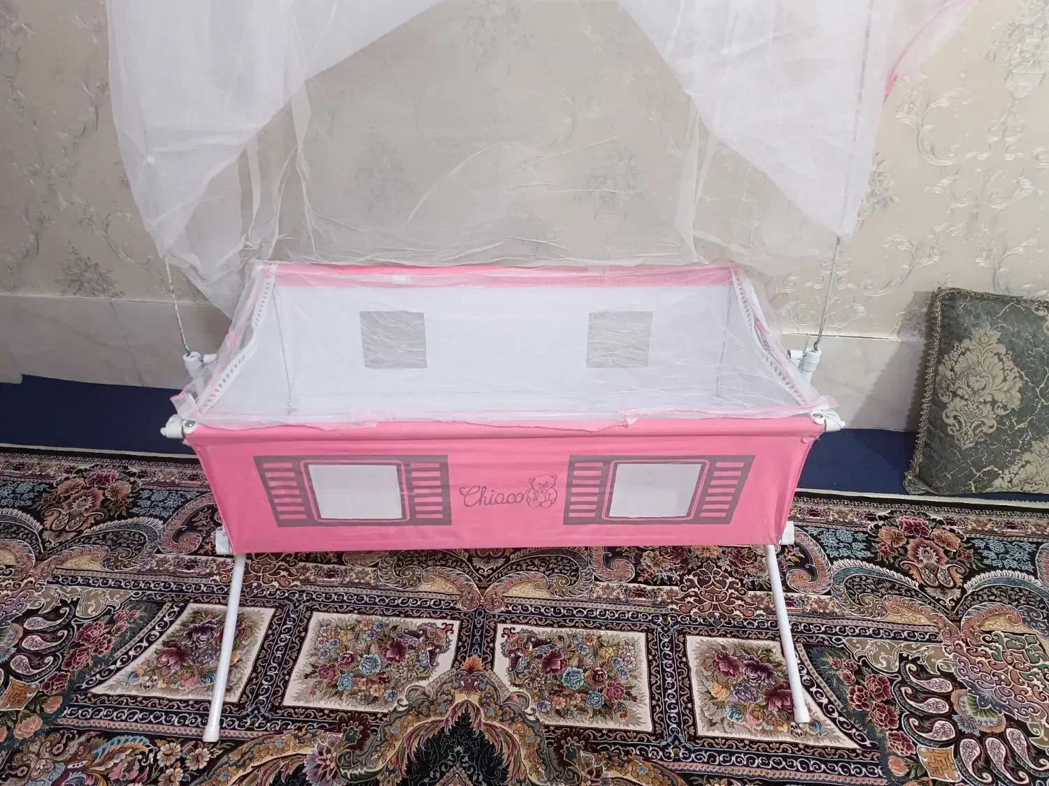 گهواره کنار تخت مادر|تخت و صندلی بچه|ملایر, |دیوار