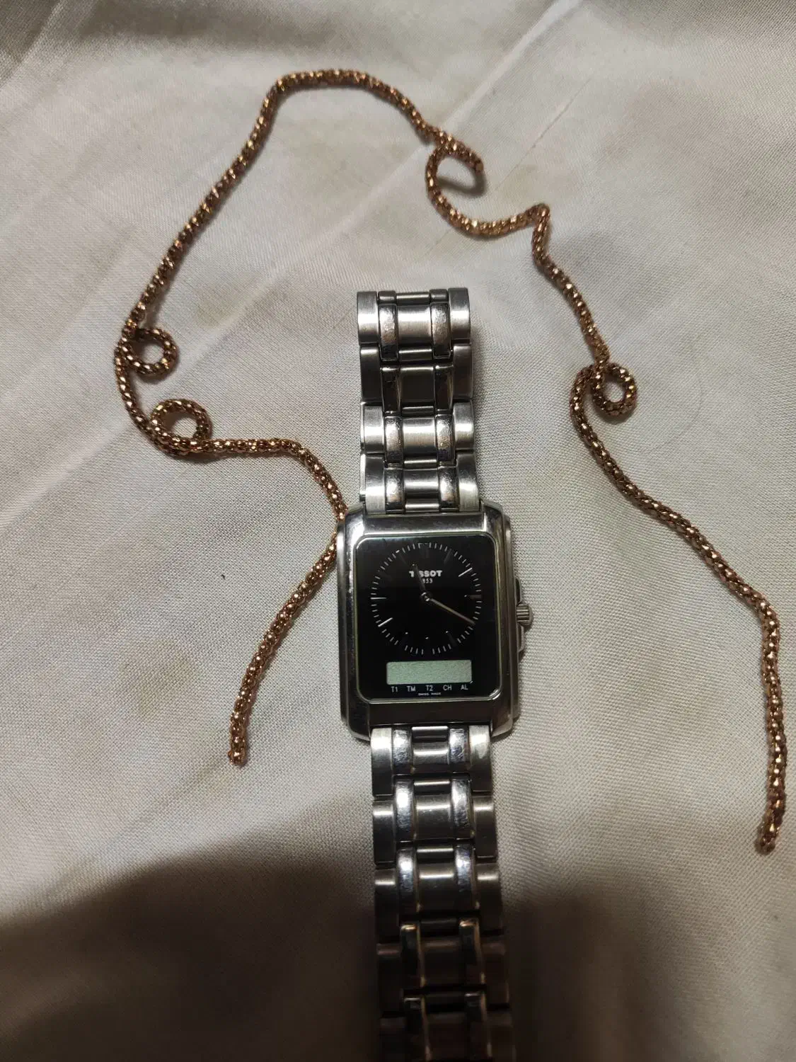 ساعت تیسوت اصل تمیز|ساعت|گنبد کاووس, |دیوار