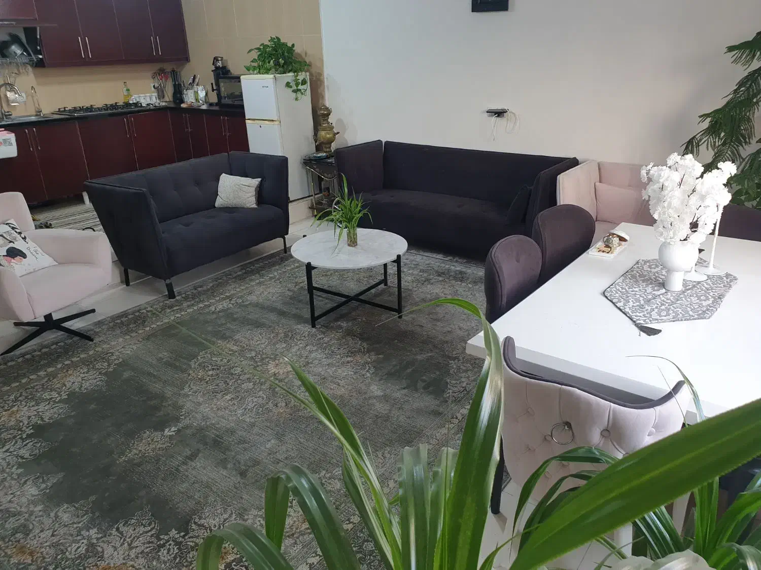 ست سرویس مبلمان 7 نفره و میز ناهار خوری 6 نفره|مبلمان خانگی و میز عسلی|بندرعباس, |دیوار