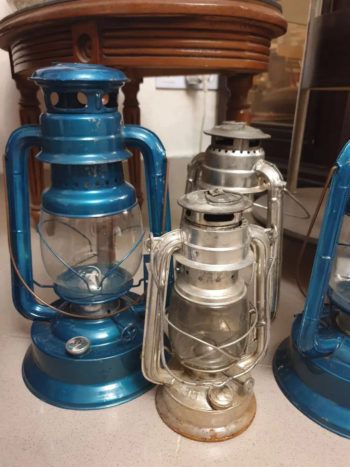 فانوس.گردسوز.چراغ|کلکسیون اشیاء عتیقه|مشهد, دانشجو|دیوار