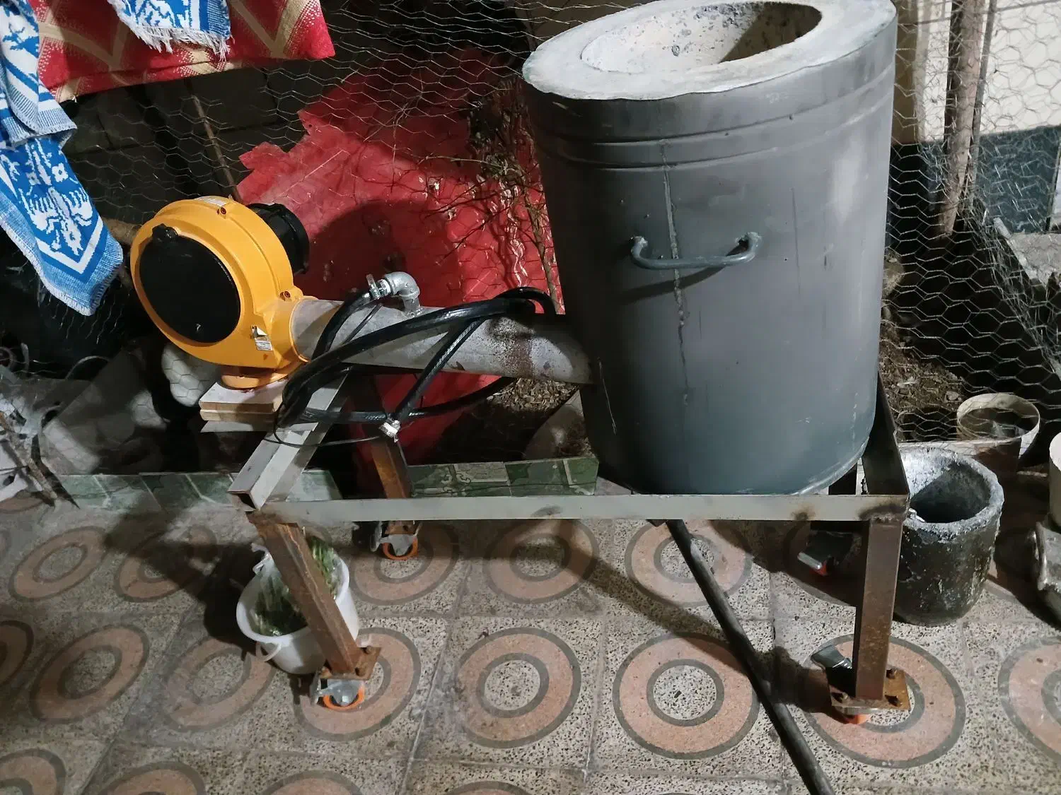 کوره ذوب آلمینیوم(قوطی رانی)|ماشین‌آلات صنعتی|دوگنبدان, |دیوار